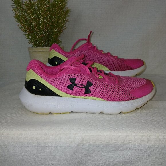 UNDER ARMOUR GGS SURGE 3 JUNIOR GIRLS RUNNING SHOE, SIZE 4.5, PINK - Picture 1 of 7